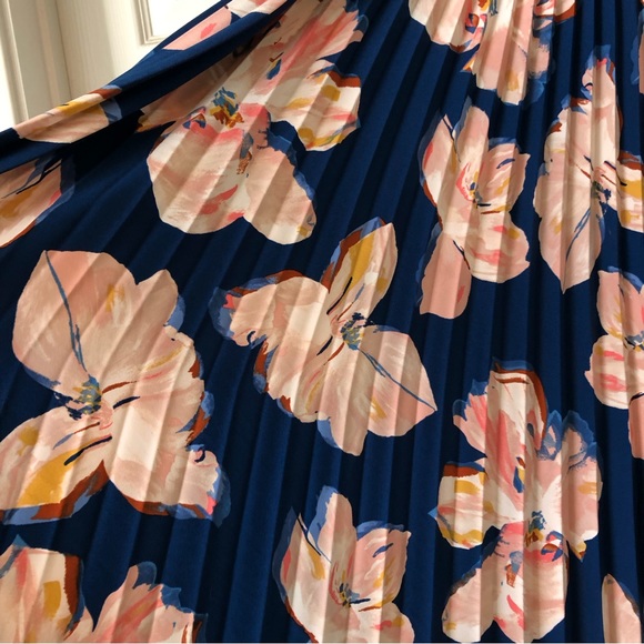 Pleated Maxi Skirt~Elastic Band Waist~Navy & Peach~Never Worn! - Picture 3 of 6